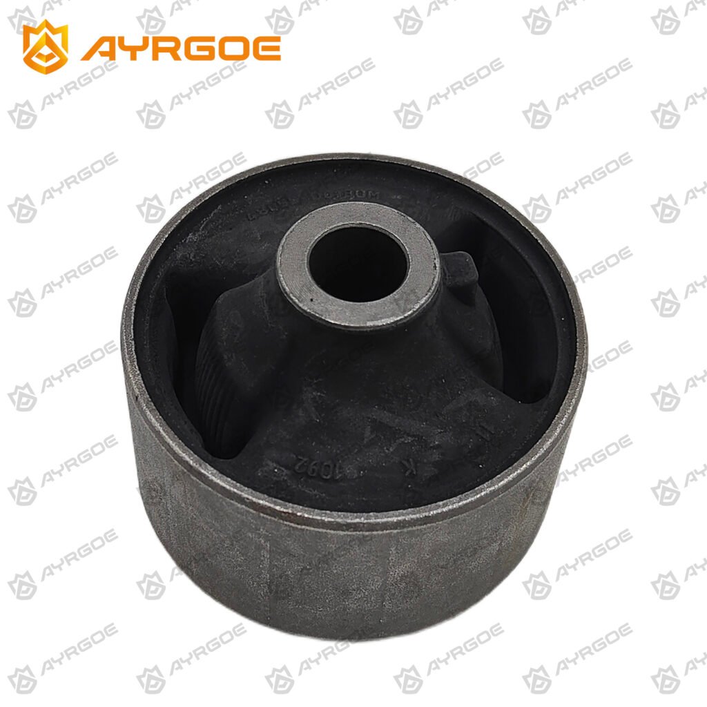 AYRGOE 48069-33090-04 Сайлентблок рычага Передняя ось, нижний, задний/большой TOYOTA CAMRY 70 17-