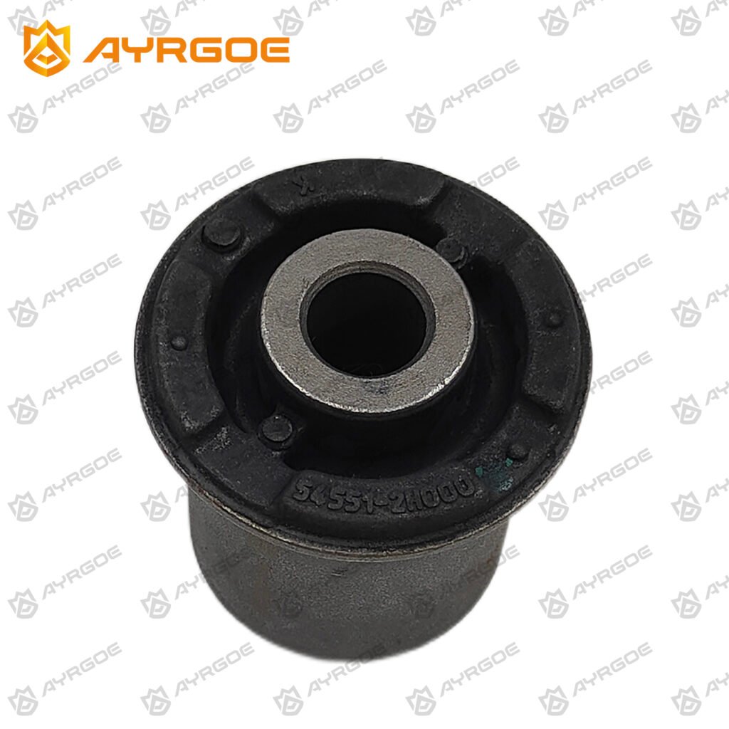 AYRGOE 54551-2E000-04 Сайлентблок рычага Передняя ось, нижний, передний/малый HYUNDAI SANTA FE DM NC 13-18/SONATA YF 10-14/TUCSON TL 15-/PALISADE LX2 18-/KIA OPTIMA(K5) JF 15-20/SORENTO UM 15-20/SOUL PS 14-